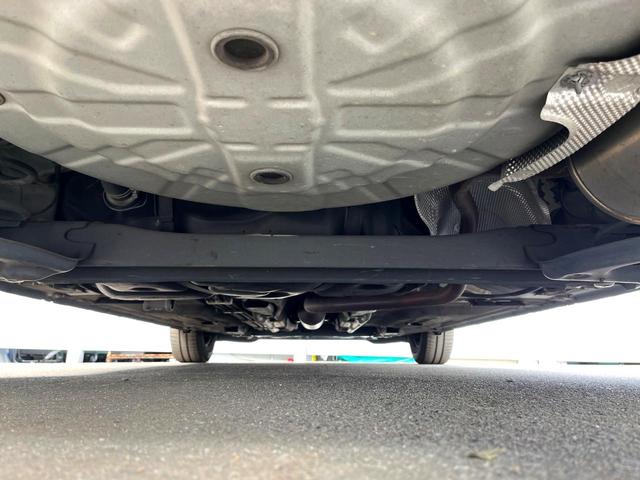 ノート Ｘ　エマージェンシーブレーキパッケージ　純正ＳＤナビ　バックカメラ　衝突被害軽減システム　コーナーセンサー　スマートキー　ＥＴＣ　オートエアコン　Ｂｌｕｅｔｏｏｔｈ　ＣＤ　ＤＶＤ再生　フルセグ（19枚目）