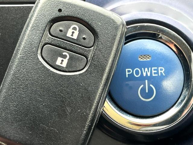 プリウスアルファ Ｇツーリングセレクション　ＳＤナビ　バックカメラ　スマートキー　ＬＥＤヘッド　ビルトインＥＴＣ　クルコン　純正１７インチアルミ　オートライト　オートエアコン　Ｂｌｕｅｔｏｏｔｈ　ＣＤ　ＤＶＤ再生　地デジ（7枚目）