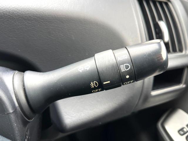 プリウスアルファ Ｇツーリングセレクション　ＳＤナビ　バックカメラ　スマートキー　ＬＥＤヘッド　ビルトインＥＴＣ　クルコン　純正１７インチアルミ　オートライト　オートエアコン　Ｂｌｕｅｔｏｏｔｈ　ＣＤ　ＤＶＤ再生　地デジ（29枚目）