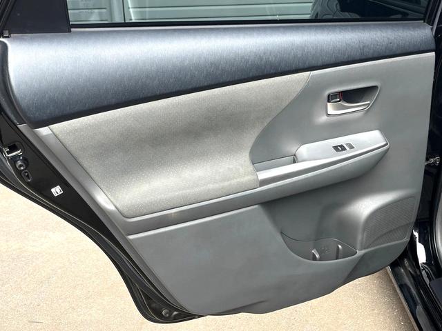 プリウスアルファ Ｇツーリングセレクション　ＳＤナビ　バックカメラ　スマートキー　ＬＥＤヘッド　ビルトインＥＴＣ　クルコン　純正１７インチアルミ　オートライト　オートエアコン　Ｂｌｕｅｔｏｏｔｈ　ＣＤ　ＤＶＤ再生　地デジ（41枚目）