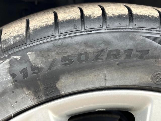 プリウスアルファ Ｇツーリングセレクション　ＳＤナビ　バックカメラ　スマートキー　ＬＥＤヘッド　ビルトインＥＴＣ　クルコン　純正１７インチアルミ　オートライト　オートエアコン　Ｂｌｕｅｔｏｏｔｈ　ＣＤ　ＤＶＤ再生　地デジ（52枚目）