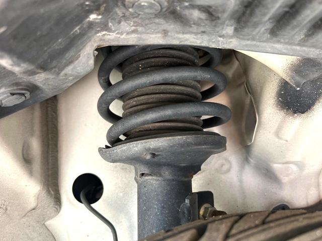 スペーシアカスタム ハイブリッドＸＳターボ　両側電動ドア　ＳＤナビ　全周囲カメラ　衝突被害軽減システム　禁煙車　シートヒーター　スマートキー　ＬＥＤヘッド　ビルトインＥＴＣ　クルコン　純正１５インチアルミ　車線逸脱警報　オートライト（20枚目）