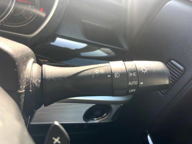 スペーシアカスタム ハイブリッドＸＳターボ　両側電動ドア　ＳＤナビ　全周囲カメラ　衝突被害軽減システム　禁煙車　シートヒーター　スマートキー　ＬＥＤヘッド　ビルトインＥＴＣ　クルコン　純正１５インチアルミ　車線逸脱警報　オートライト（30枚目）