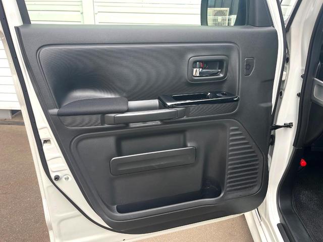 スペーシアカスタム ハイブリッドＸＳターボ　両側電動ドア　ＳＤナビ　全周囲カメラ　衝突被害軽減システム　禁煙車　シートヒーター　スマートキー　ＬＥＤヘッド　ビルトインＥＴＣ　クルコン　純正１５インチアルミ　車線逸脱警報　オートライト（48枚目）