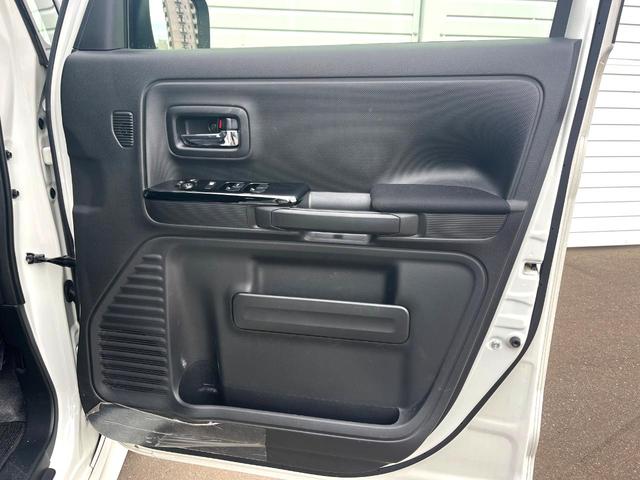 スペーシアカスタム ハイブリッドＸＳターボ　両側電動ドア　ＳＤナビ　全周囲カメラ　衝突被害軽減システム　禁煙車　シートヒーター　スマートキー　ＬＥＤヘッド　ビルトインＥＴＣ　クルコン　純正１５インチアルミ　車線逸脱警報　オートライト（49枚目）