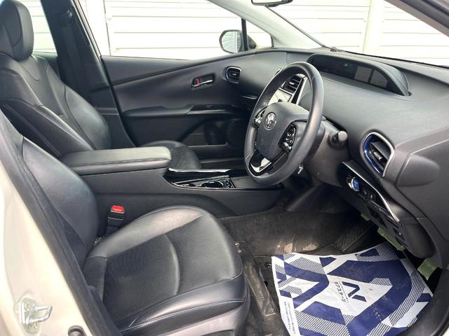 プリウス Ａプレミアム　ツーリングセレクション　純正ナビ　全周囲カメラ　１００Ｖ電源　衝突被害軽減システム　禁煙車　レザー調シート　前席シートエアコン　パワーシート　ドラレコ　ＬＥＤヘッド　ビルトインＥＴＣ　クルコン　オートライト（37枚目）