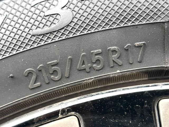 プリウス Ａプレミアム　ツーリングセレクション　純正ナビ　全周囲カメラ　１００Ｖ電源　衝突被害軽減システム　禁煙車　レザー調シート　前席シートエアコン　パワーシート　ドラレコ　ＬＥＤヘッド　ビルトインＥＴＣ　クルコン　オートライト（54枚目）