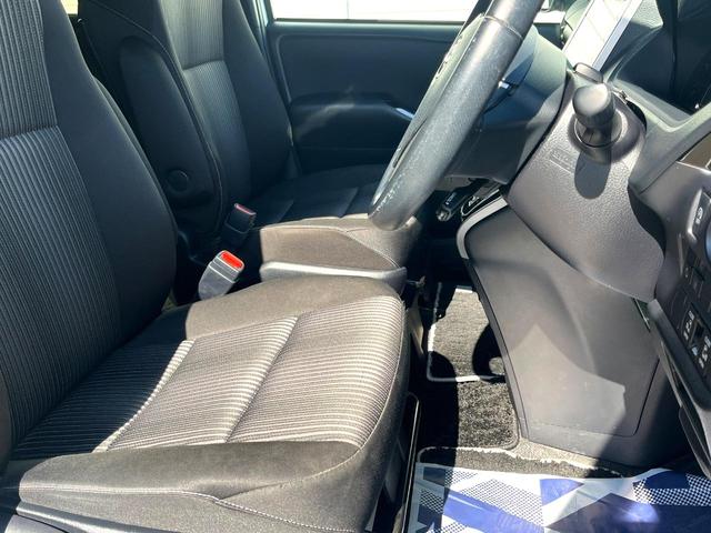 ヴォクシー ＺＳ　煌ＩＩ　両側電動ドア　バックカメラ　衝突被害軽減システム　ドラレコ　スマートキー　ＬＥＤヘッド　ビルトインＥＴＣ　クルコン　純正１６インチアルミ　オートハイビーム　車線逸脱警報　オートライト（34枚目）