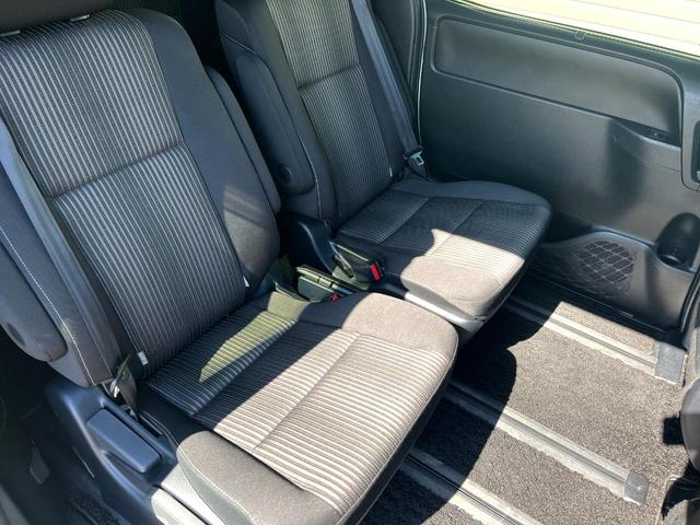 ヴォクシー ＺＳ　煌ＩＩ　両側電動ドア　バックカメラ　衝突被害軽減システム　ドラレコ　スマートキー　ＬＥＤヘッド　ビルトインＥＴＣ　クルコン　純正１６インチアルミ　オートハイビーム　車線逸脱警報　オートライト（35枚目）