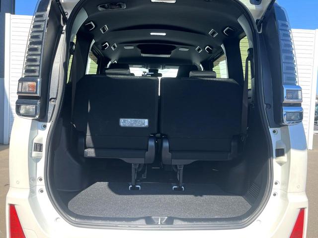 ヴォクシー ＺＳ　煌ＩＩ　両側電動ドア　バックカメラ　衝突被害軽減システム　ドラレコ　スマートキー　ＬＥＤヘッド　ビルトインＥＴＣ　クルコン　純正１６インチアルミ　オートハイビーム　車線逸脱警報　オートライト（39枚目）