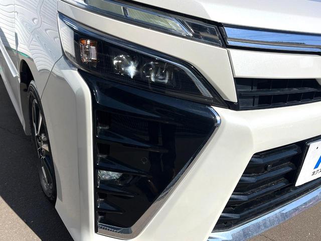 ヴォクシー ＺＳ　煌ＩＩ　両側電動ドア　バックカメラ　衝突被害軽減システム　ドラレコ　スマートキー　ＬＥＤヘッド　ビルトインＥＴＣ　クルコン　純正１６インチアルミ　オートハイビーム　車線逸脱警報　オートライト（44枚目）