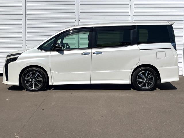 ヴォクシー ＺＳ　煌ＩＩ　両側電動ドア　バックカメラ　衝突被害軽減システム　ドラレコ　スマートキー　ＬＥＤヘッド　ビルトインＥＴＣ　クルコン　純正１６インチアルミ　オートハイビーム　車線逸脱警報　オートライト（46枚目）