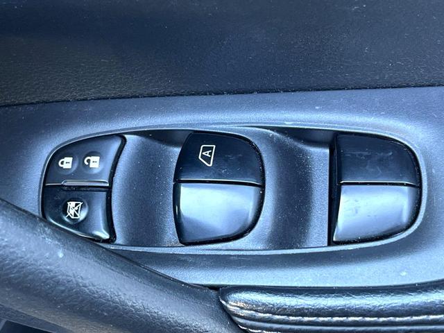 エクストレイル ２０Ｘ　エマージェンシーブレーキパッケージ　４ＷＤ　全周囲カメラ　ドラレコ　スマートキー　ＬＥＤヘッド　ＥＴＣ　クルコン　純正１７インチアルミ　オートライト　オートエアコン　Ｂｌｕｅｔｏｏｔｈ　ＣＤ　地デジ（37枚目）