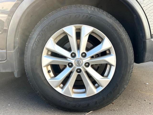 エクストレイル ２０Ｘ　エマージェンシーブレーキパッケージ　４ＷＤ　全周囲カメラ　ドラレコ　スマートキー　ＬＥＤヘッド　ＥＴＣ　クルコン　純正１７インチアルミ　オートライト　オートエアコン　Ｂｌｕｅｔｏｏｔｈ　ＣＤ　地デジ（56枚目）