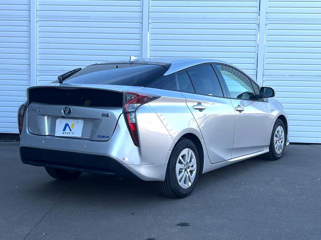 プリウス Ｓセーフティプラス　純正ＳＤナビ　バックカメラ　衝突被害軽減システム　レーダークルーズ　禁煙車　スマートキー　ＬＥＤヘッド　ビルトインＥＴＣ　純正１５インチアルミ　オートハイビーム　車線逸脱警報　オートライト（17枚目）