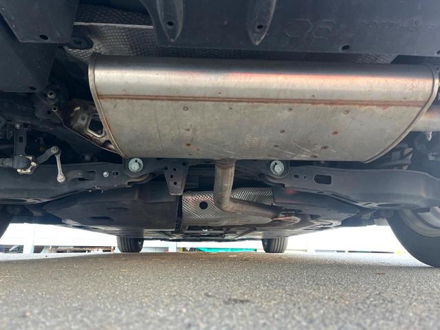 プリウス Ｓセーフティプラス　純正ＳＤナビ　バックカメラ　衝突被害軽減システム　レーダークルーズ　禁煙車　スマートキー　ＬＥＤヘッド　ビルトインＥＴＣ　純正１５インチアルミ　オートハイビーム　車線逸脱警報　オートライト（19枚目）