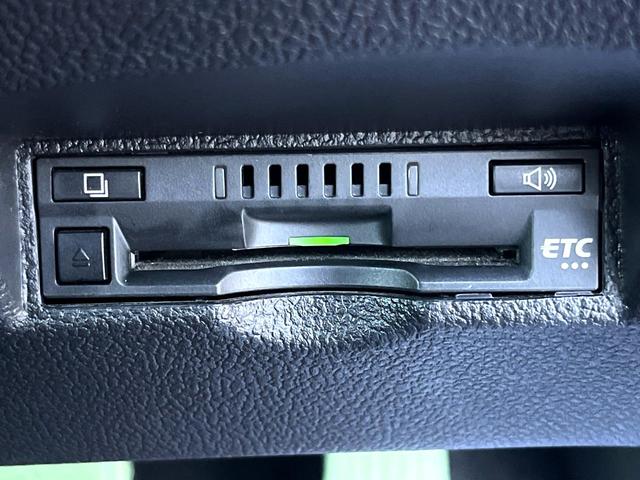 プリウス Ｓセーフティプラス　純正ＳＤナビ　バックカメラ　衝突被害軽減システム　レーダークルーズ　禁煙車　スマートキー　ＬＥＤヘッド　ビルトインＥＴＣ　純正１５インチアルミ　オートハイビーム　車線逸脱警報　オートライト（25枚目）