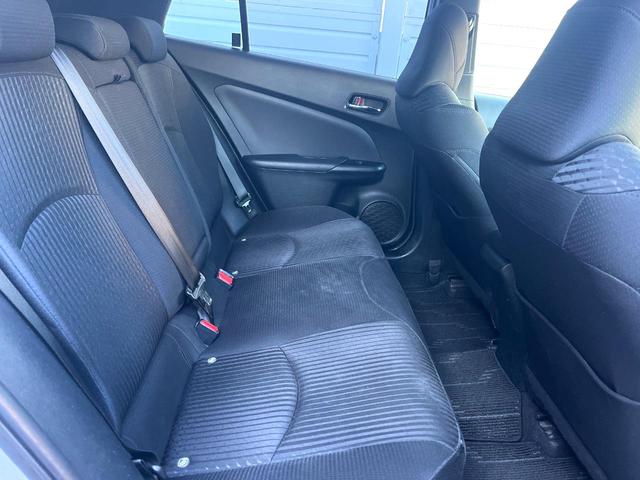 プリウス Ｓセーフティプラス　純正ＳＤナビ　バックカメラ　衝突被害軽減システム　レーダークルーズ　禁煙車　スマートキー　ＬＥＤヘッド　ビルトインＥＴＣ　純正１５インチアルミ　オートハイビーム　車線逸脱警報　オートライト（35枚目）