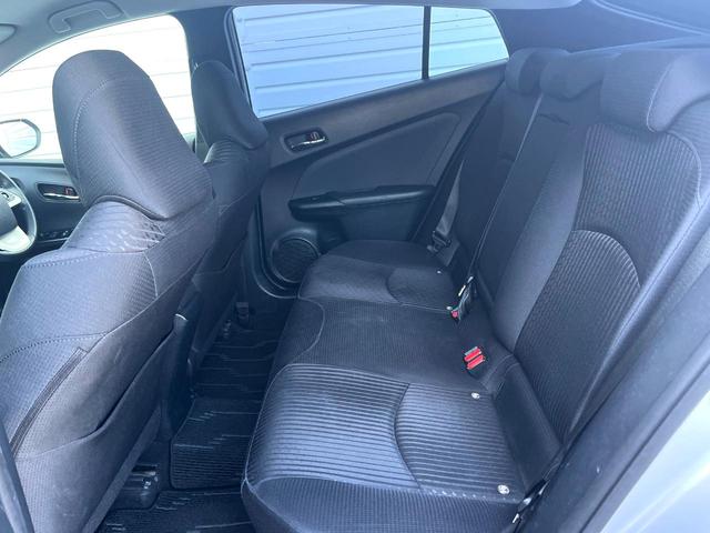 プリウス Ｓセーフティプラス　純正ＳＤナビ　バックカメラ　衝突被害軽減システム　レーダークルーズ　禁煙車　スマートキー　ＬＥＤヘッド　ビルトインＥＴＣ　純正１５インチアルミ　オートハイビーム　車線逸脱警報　オートライト（38枚目）