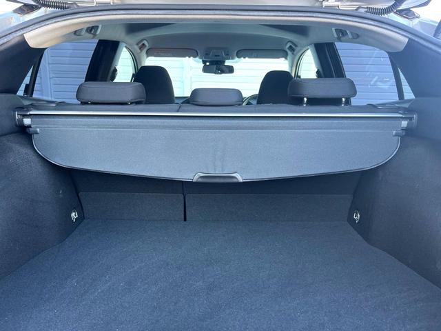 プリウス Ｓセーフティプラス　純正ＳＤナビ　バックカメラ　衝突被害軽減システム　レーダークルーズ　禁煙車　スマートキー　ＬＥＤヘッド　ビルトインＥＴＣ　純正１５インチアルミ　オートハイビーム　車線逸脱警報　オートライト（40枚目）