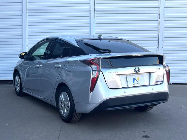 プリウス Ｓセーフティプラス　純正ＳＤナビ　バックカメラ　衝突被害軽減システム　レーダークルーズ　禁煙車　スマートキー　ＬＥＤヘッド　ビルトインＥＴＣ　純正１５インチアルミ　オートハイビーム　車線逸脱警報　オートライト（47枚目）