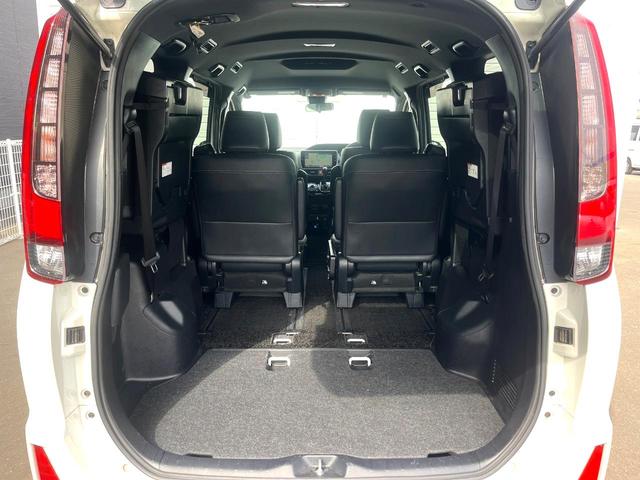 �y�����v�����X�e�A�����O�z�㎿�Ȋv���g�p���邱�ƂŁA��ɂ����������݂ƂĂ��^�]���₷���n���h���ł���