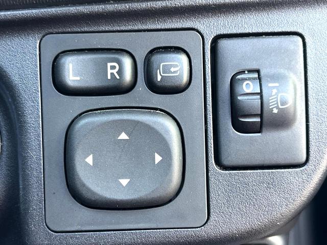 アクア G SDナビ バックカメラ 衝突被害軽減システム ドラレコ スマートキー LEDヘッド ビルトインETC クルコン オートハイビーム 車線逸脱警報 オートライト オートエアコン Bluetooth(28枚目)