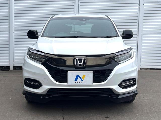 ヴェゼル ハイブリッドRS・ホンダセンシング 純正SDナビ 全周囲カメラ 衝突被害軽減システム レーダークルーズ 禁煙車 ハーフレザーシート ドラレコ スマートキー LEDヘッド ビルトインETC 純正15インチアルミ 車線逸脱警報(14枚目)