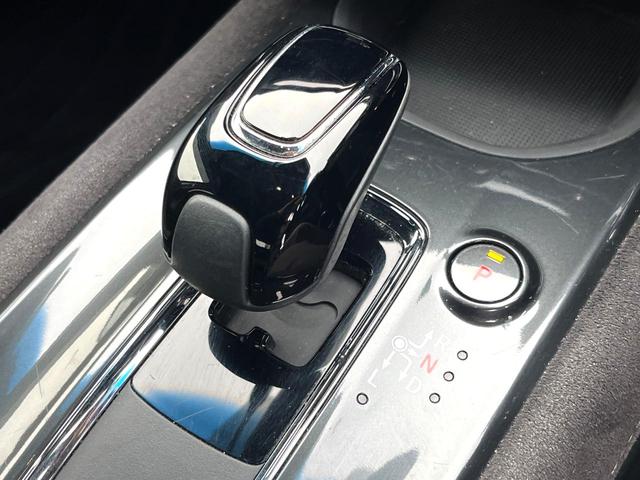 ヴェゼル ハイブリッドRS・ホンダセンシング 純正SDナビ 全周囲カメラ 衝突被害軽減システム レーダークルーズ 禁煙車 ハーフレザーシート ドラレコ スマートキー LEDヘッド ビルトインETC 純正15インチアルミ 車線逸脱警報(26枚目)