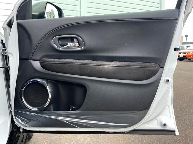 ヴェゼル ハイブリッドRS・ホンダセンシング 純正SDナビ 全周囲カメラ 衝突被害軽減システム レーダークルーズ 禁煙車 ハーフレザーシート ドラレコ スマートキー LEDヘッド ビルトインETC 純正15インチアルミ 車線逸脱警報(45枚目)