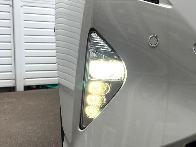 プリウス Sセーフティプラス 純正SDナビ バックカメラ 衝突被害軽減システム レーダークルーズ 禁煙車 ドラレコ スマートキー LEDヘッド ビルトインETC 純正15インチアルミ オートハイビーム 車線逸脱警報 オートライト(46枚目)