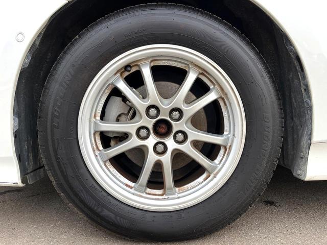 プリウス Sセーフティプラス 純正SDナビ バックカメラ 衝突被害軽減システム レーダークルーズ 禁煙車 ドラレコ スマートキー LEDヘッド ビルトインETC 純正15インチアルミ オートハイビーム 車線逸脱警報 オートライト(54枚目)