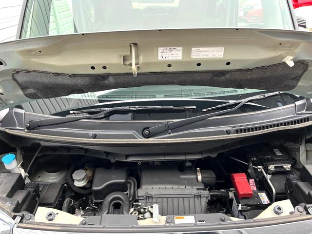 ワゴンRスマイル ハイブリッドX 両側電動ドア 全周囲カメラ 衝突被害軽減システム 禁煙車 シートヒーター スマートキー LEDヘッド 車線逸脱警報 オートライト オートエアコン Bluetooth CD 地デジ LEDフォグ(18枚目)