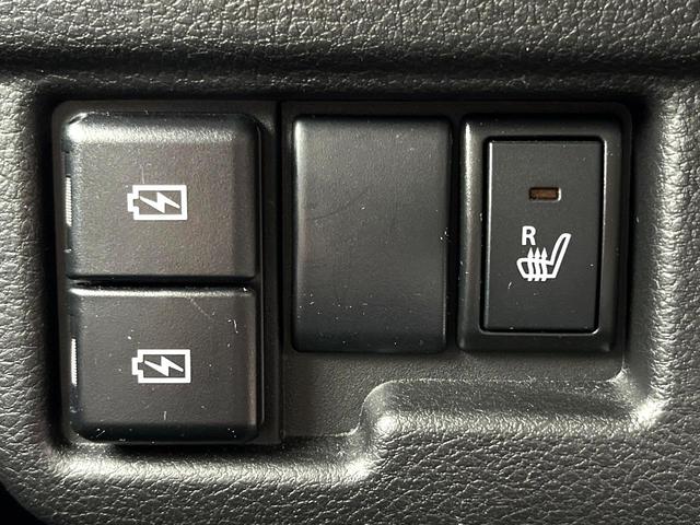 ワゴンRスマイル ハイブリッドX 両側電動ドア 全周囲カメラ 衝突被害軽減システム 禁煙車 シートヒーター スマートキー LEDヘッド 車線逸脱警報 オートライト オートエアコン Bluetooth CD 地デジ LEDフォグ(30枚目)