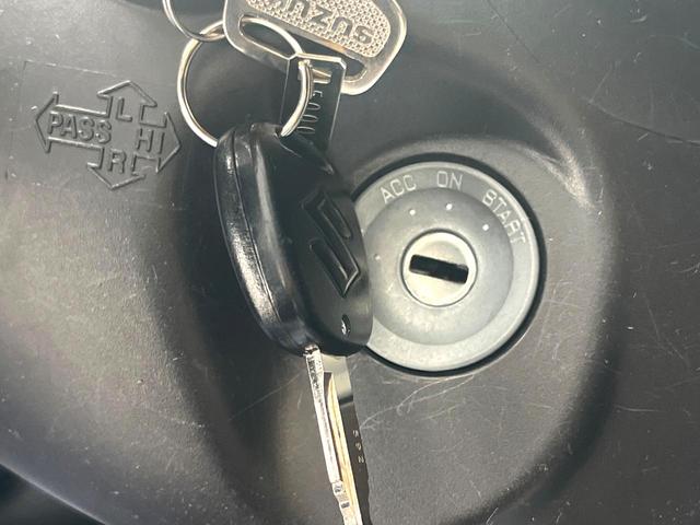 �y�L�[���X�z�������ꂽ�ꏊ����ł��{�^����Ńh�A�̊J���E�{�����ł���̂łƂ��Ă��֗��I�h�A�̌�������ɏ������邱�Ƃ�����܂����