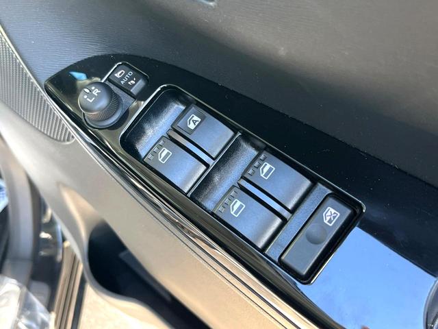 タント Ｘ　ＶＳ　ＳＡＩＩＩ　両側電動ドア　純正ＳＤナビ　全周囲カメラ　衝突被害軽減システム　禁煙車　シートヒーター　ドラレコ　スマートキー　ＬＥＤヘッド　ＥＴＣ　純正１４インチアルミ　オートハイビーム　オートライト（32枚目）