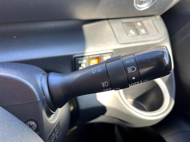 シエンタ Ｇ　両側電動ドア　ＳＤナビ　バックカメラ　衝突被害軽減システム　スマートキー　ビルトインＥＴＣ　車線逸脱警報　オートライト　オートエアコン　Ｂｌｕｅｔｏｏｔｈ　ＣＤ　ＤＶＤ再生　地デジ（30枚目）