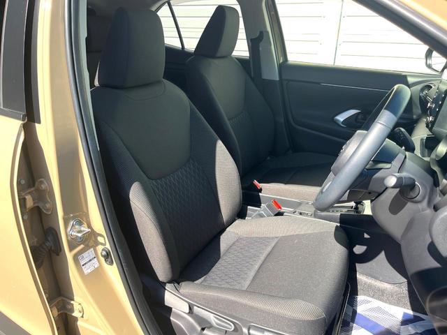 ヤリスクロス ハイブリッドＧ　全周囲カメラ　衝突被害軽減システム　レーダークルーズ　禁煙車　ドラレコ　スマートキー　ＬＥＤヘッド　ビルトインＥＴＣ　純正１６インチアルミ　車線逸脱警報　オートライト　オートエアコン（8枚目）