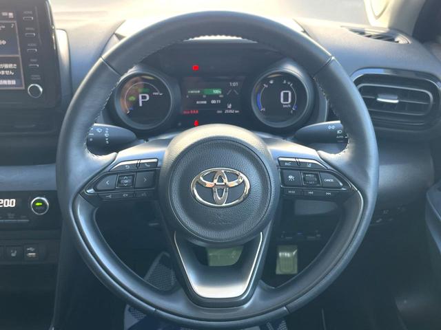 ヤリスクロス ハイブリッドＧ　全周囲カメラ　衝突被害軽減システム　レーダークルーズ　禁煙車　ドラレコ　スマートキー　ＬＥＤヘッド　ビルトインＥＴＣ　純正１６インチアルミ　車線逸脱警報　オートライト　オートエアコン（11枚目）