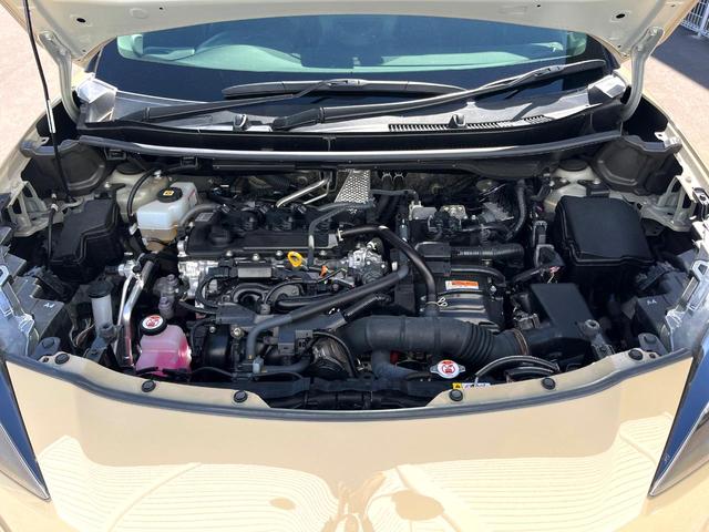 ヤリスクロス ハイブリッドＧ　全周囲カメラ　衝突被害軽減システム　レーダークルーズ　禁煙車　ドラレコ　スマートキー　ＬＥＤヘッド　ビルトインＥＴＣ　純正１６インチアルミ　車線逸脱警報　オートライト　オートエアコン（18枚目）