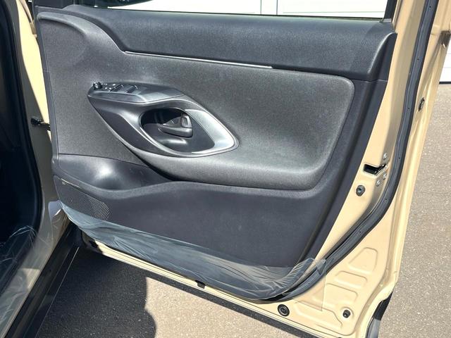 ヤリスクロス ハイブリッドＧ　全周囲カメラ　衝突被害軽減システム　レーダークルーズ　禁煙車　ドラレコ　スマートキー　ＬＥＤヘッド　ビルトインＥＴＣ　純正１６インチアルミ　車線逸脱警報　オートライト　オートエアコン（46枚目）