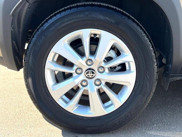 ヤリスクロス ハイブリッドＧ　全周囲カメラ　衝突被害軽減システム　レーダークルーズ　禁煙車　ドラレコ　スマートキー　ＬＥＤヘッド　ビルトインＥＴＣ　純正１６インチアルミ　車線逸脱警報　オートライト　オートエアコン（52枚目）