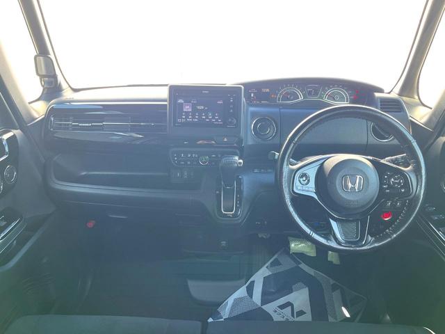 N-BOXカスタム L 両側電動ドア バックカメラ 衝突被害軽減システム レーダークルーズ 禁煙車 ドラレコ スマートキー LEDヘッド ETC 純正14インチアルミ 車線逸脱警報 オートライト オートエアコン(2枚目)