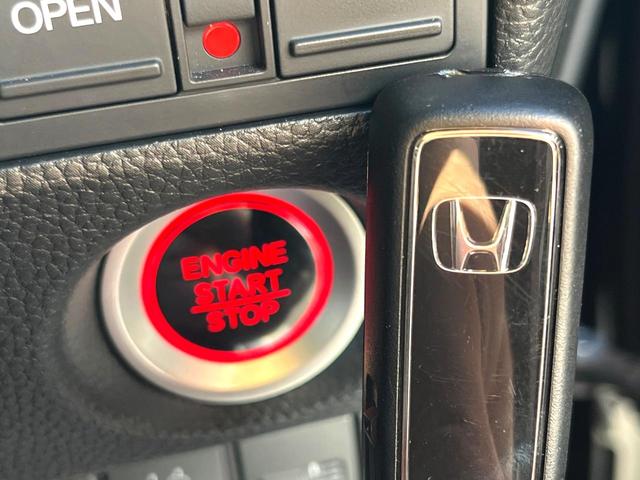 N-BOXカスタム L 両側電動ドア バックカメラ 衝突被害軽減システム レーダークルーズ 禁煙車 ドラレコ スマートキー LEDヘッド ETC 純正14インチアルミ 車線逸脱警報 オートライト オートエアコン(6枚目)