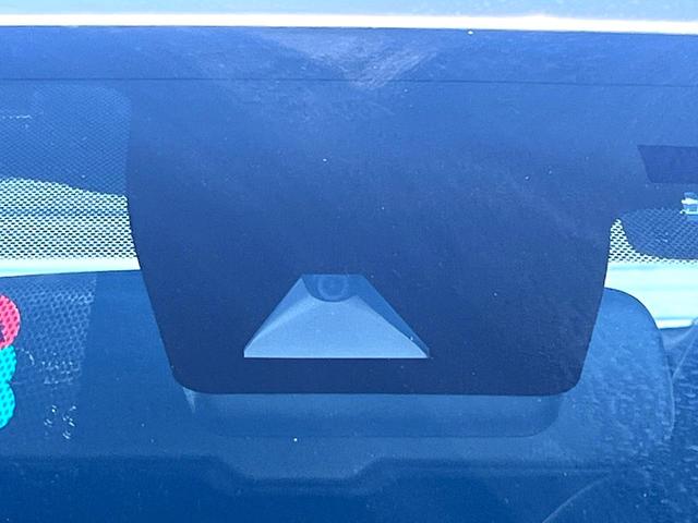 C-HR G BIG-X9インチナビ トヨタセーフティセンス レーダークルーズコントロール シートヒーター LEDヘッドライト ETC 純正18インチアルミ オートハイビーム スマートキー(3枚目)