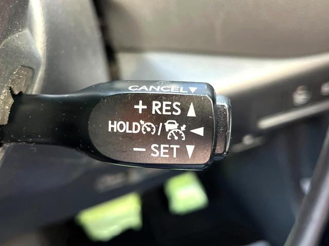 C-HR G BIG-X9インチナビ トヨタセーフティセンス レーダークルーズコントロール シートヒーター LEDヘッドライト ETC 純正18インチアルミ オートハイビーム スマートキー(5枚目)