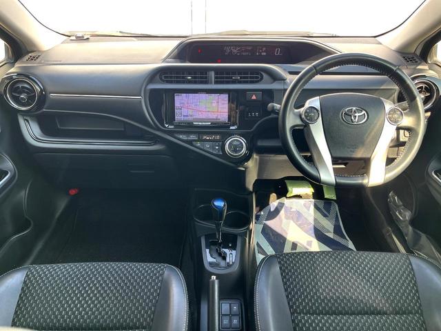 アクア Ｘ－アーバン　ＳＤナビ　バックカメラ　禁煙車　スマートキー　ＬＥＤヘッド　純正１６インチアルミ　オートライト　オートエアコン　Ｂｌｕｅｔｏｏｔｈ　ＣＤ　ＤＶＤ再生　地デジ　ＬＥＤフォグ（2枚目）