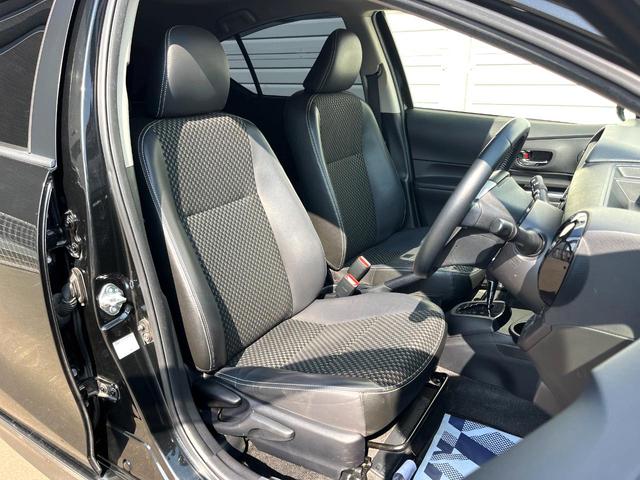 アクア Ｘ－アーバン　ＳＤナビ　バックカメラ　禁煙車　スマートキー　ＬＥＤヘッド　純正１６インチアルミ　オートライト　オートエアコン　Ｂｌｕｅｔｏｏｔｈ　ＣＤ　ＤＶＤ再生　地デジ　ＬＥＤフォグ（9枚目）