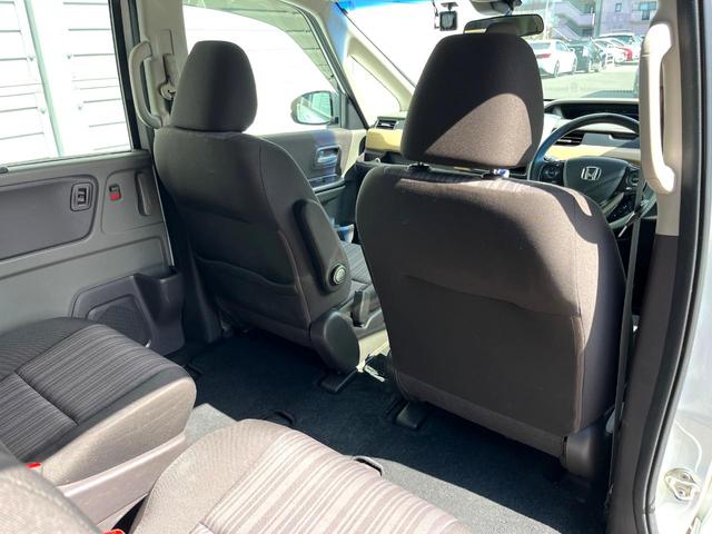 フリードハイブリッド ハイブリッド・Ｇホンダセンシング　両側電動ドア　ＳＤナビ　バックカメラ　衝突被害軽減システム　レーダークルーズ　ドラレコ　コーナーセンサー　スマートキー　ＬＥＤヘッド　ビルトインＥＴＣ　車線逸脱警報　オートライト　オートエアコン（36枚目）