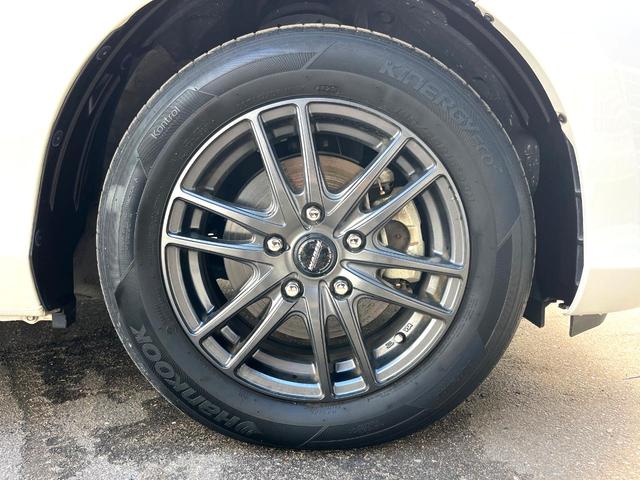 フリードハイブリッド ハイブリッド・Ｇホンダセンシング　両側電動ドア　ＳＤナビ　バックカメラ　衝突被害軽減システム　レーダークルーズ　ドラレコ　コーナーセンサー　スマートキー　ＬＥＤヘッド　ビルトインＥＴＣ　車線逸脱警報　オートライト　オートエアコン（52枚目）